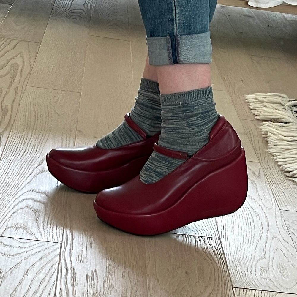 Vintage Y2K Fornarina red platform Mary Janes